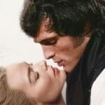 Emerald Fennell revisita “O morro dos ventos uivantes” sem pedir consenso